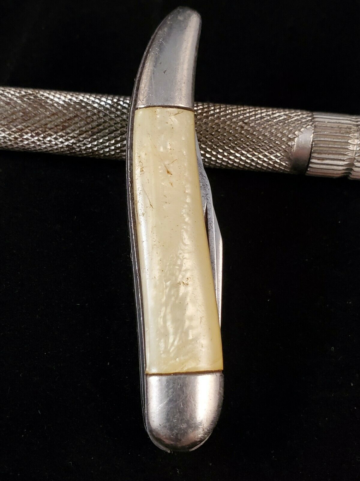 Vintage Hammer Brand 2 Blade Folding Pocket Knife